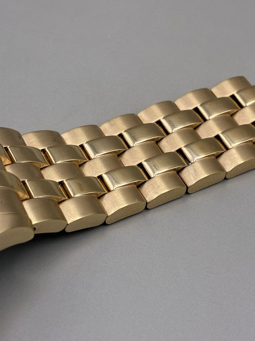 Bulova Classic Chronograph Mecca-Quartz Gold Plated