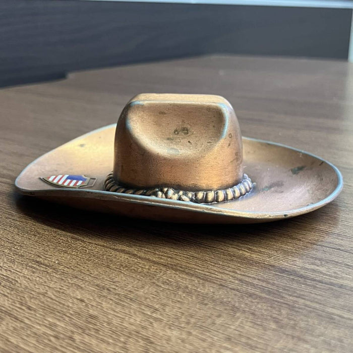 Texas Ten-gallon hat ashtray