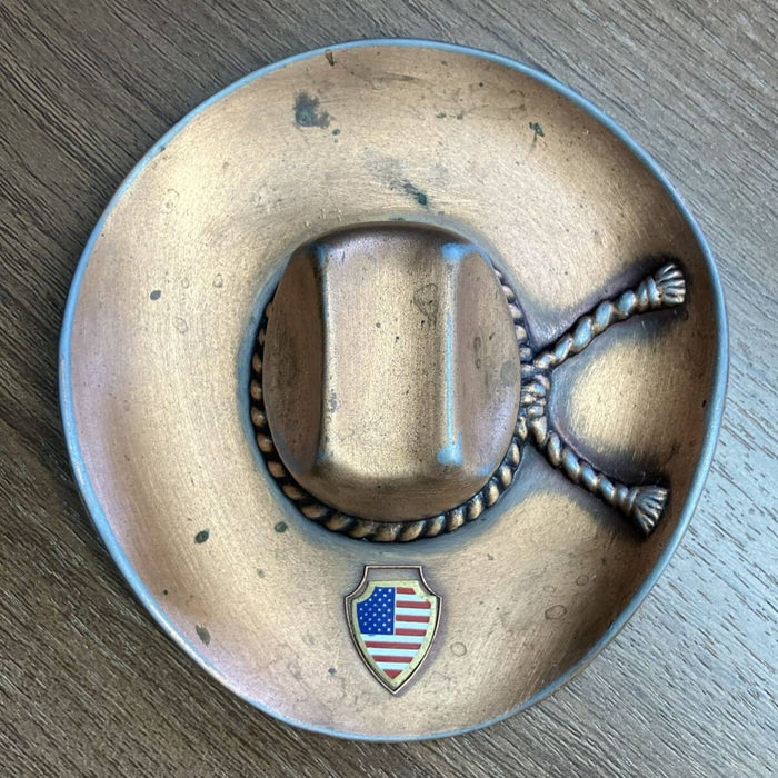 Texas Ten-gallon hat ashtray